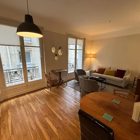 Appartement Elegance Parisienne Pour 4 Personnes *