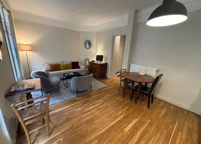 Elegance Parisienne Pour 4 Personnes Daire